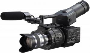 Recenze Sony NEX-FS700 od 128 753 Kč